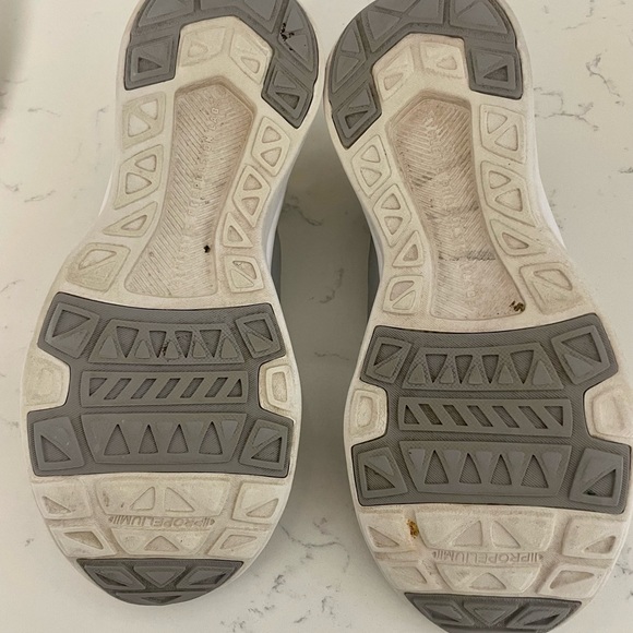 APL - Picture 2 of 5